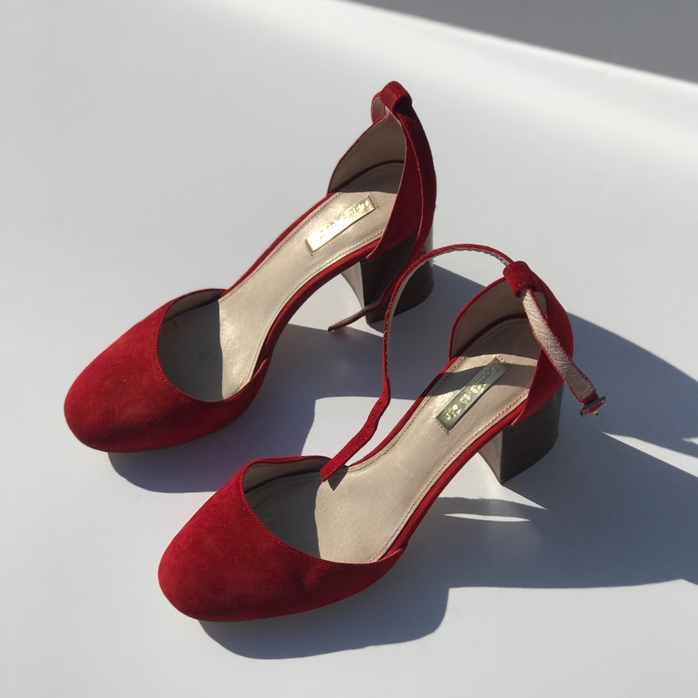 Louise et cue, lipstick red low strapped heels.